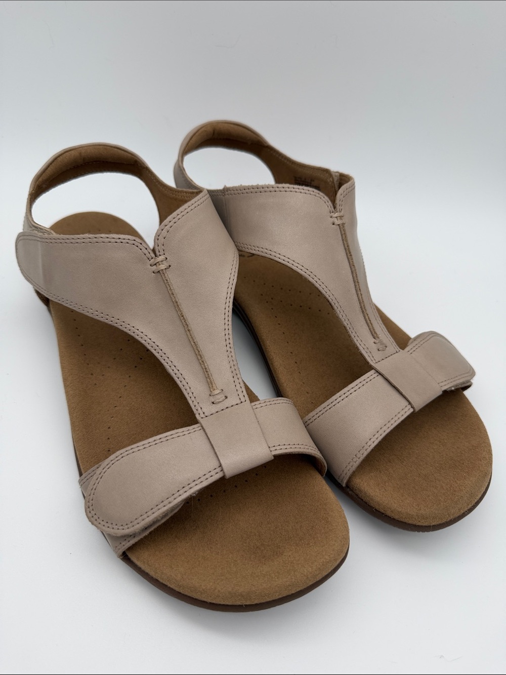 Taos The Show Sandals Leather in Stone Size 11 Comfort Shoes Lightweight